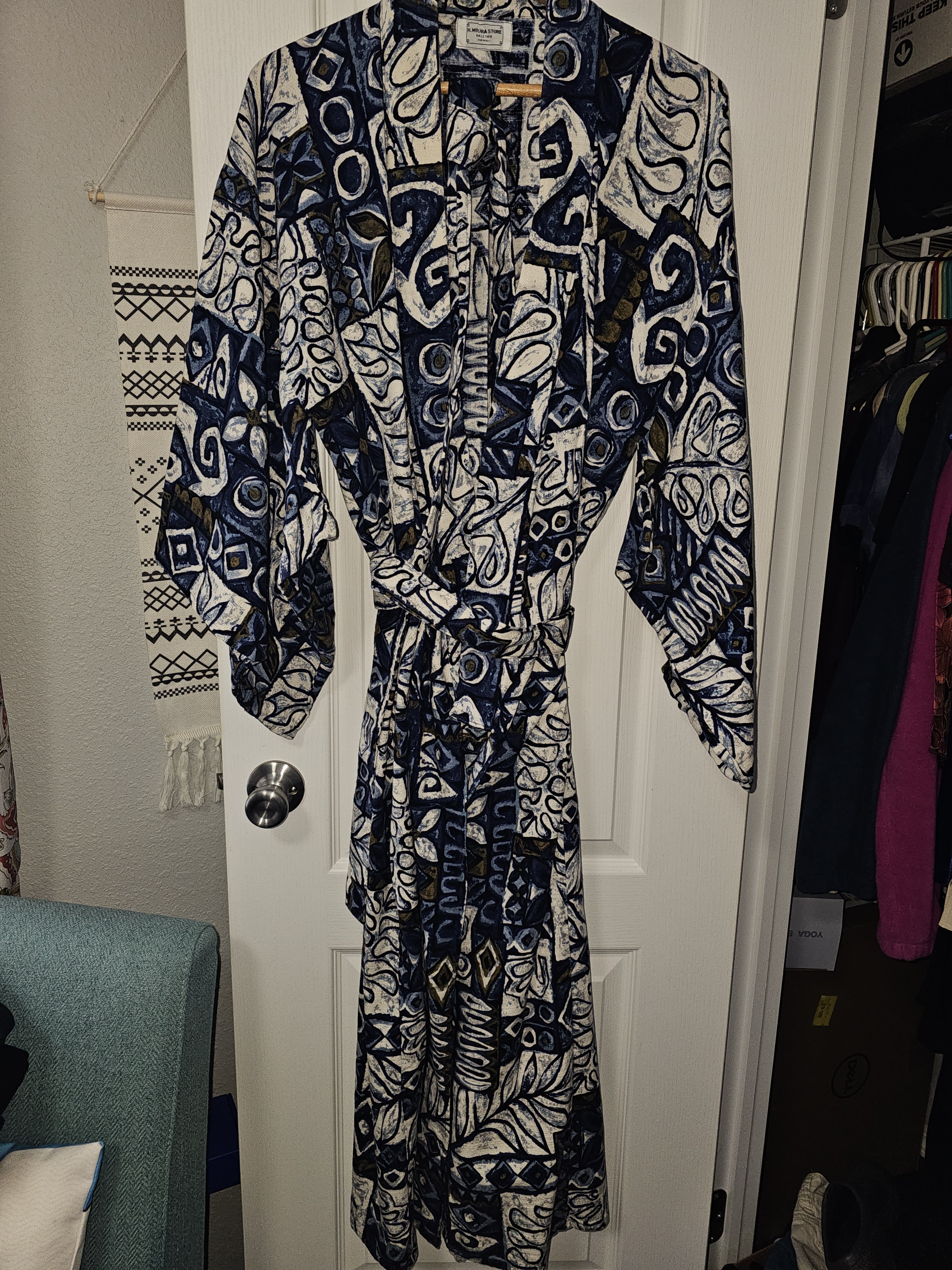 Printed Wrap Robe In Navy & White